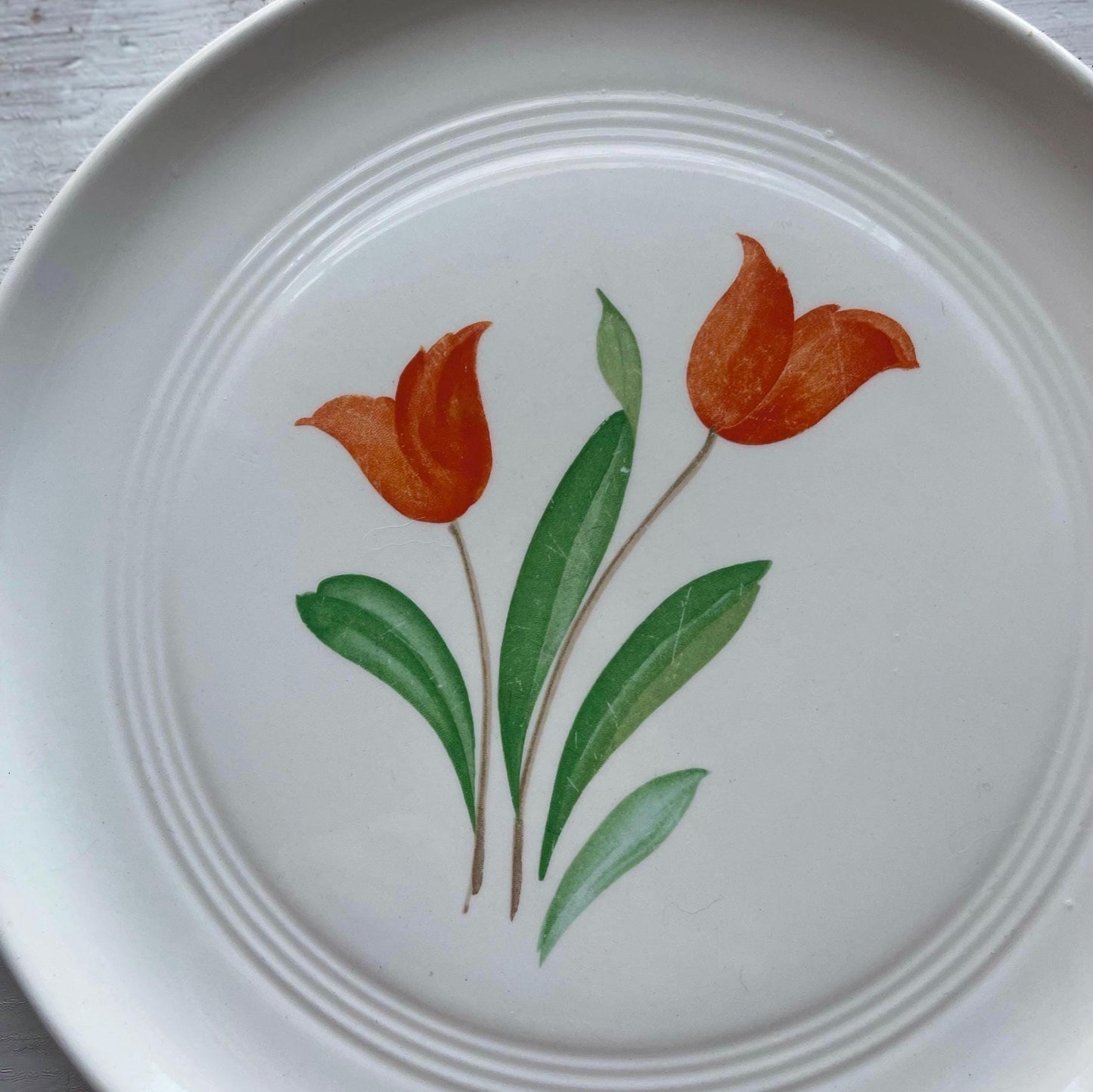 1940s Knowles Utility Ware Tulip Cake Plate – Classic Mid-Century Serveware - Hand Painted Cake Plate - Vintage Serving Platter