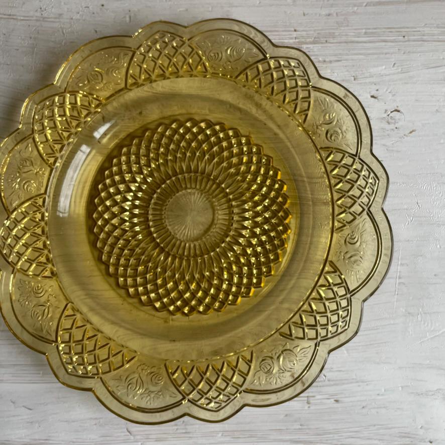 Mayfair Open Rose Dinner Plate | 1930s Hocking Glass | Vintage Yellow Depression Glass