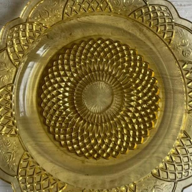 Mayfair Open Rose Dinner Plate | 1930s Hocking Glass | Vintage Yellow Depression Glass