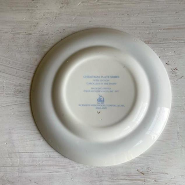 Avon 1977 Christmas Plate | Christmas Plate | Vintage Christmas Dishes | Christmas Plates | Avon Christmas Collector Plate | Collector Plate