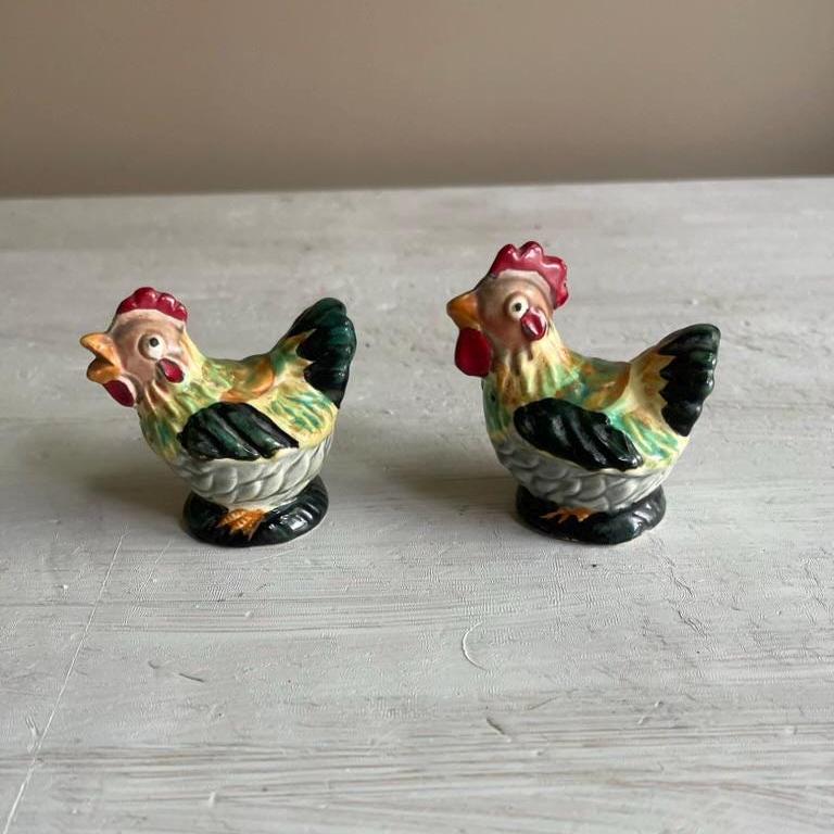 Vintage Rooster Salt & Pepper Shakers: Farmhouse Kitchen Decor