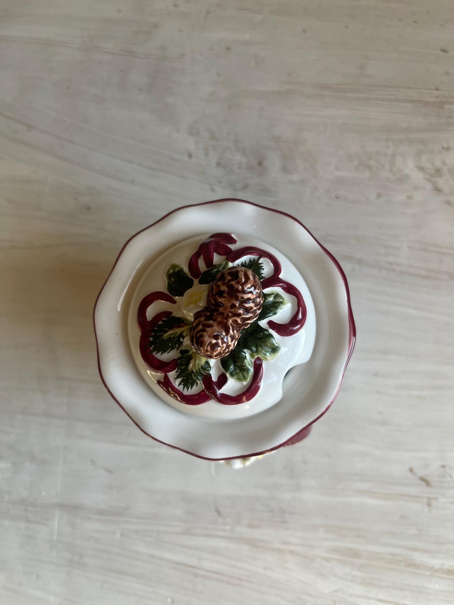 Pine Cone Wreath Cream and Sugar Set | Pine Cone Cream and Sugar Set | Vintage Christmas Cream & Sugar | Holiday Cream and Sugar