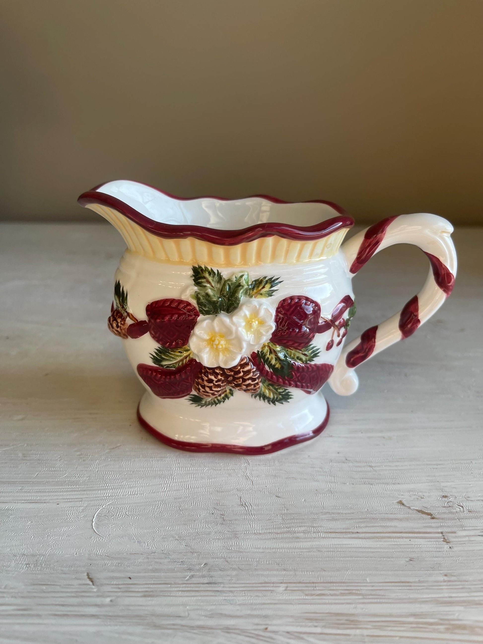 Pine Cone Wreath Cream and Sugar Set | Pine Cone Cream and Sugar Set | Vintage Christmas Cream & Sugar | Holiday Cream and Sugar