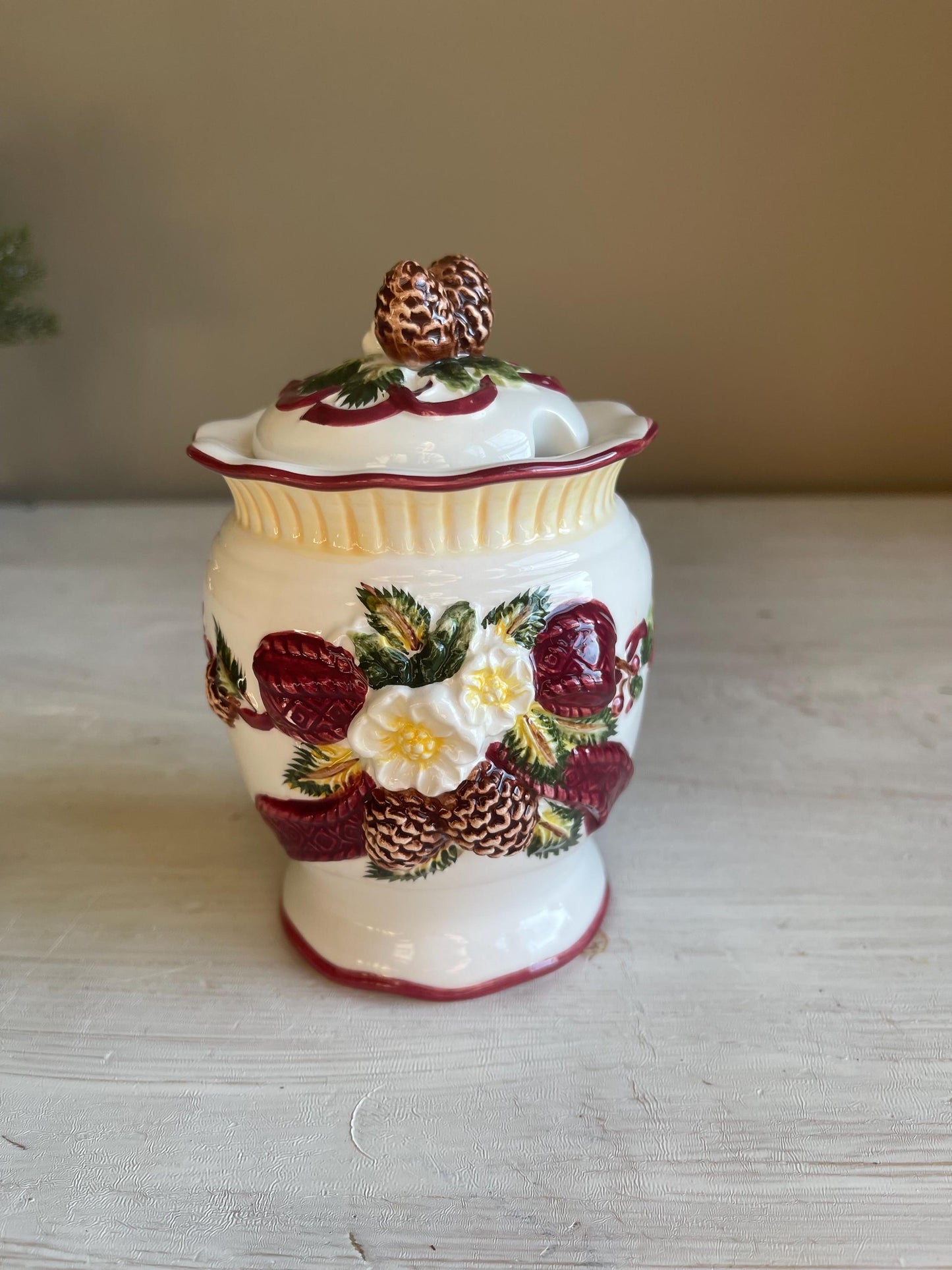 Pine Cone Wreath Cream and Sugar Set | Pine Cone Cream and Sugar Set | Vintage Christmas Cream & Sugar | Holiday Cream and Sugar
