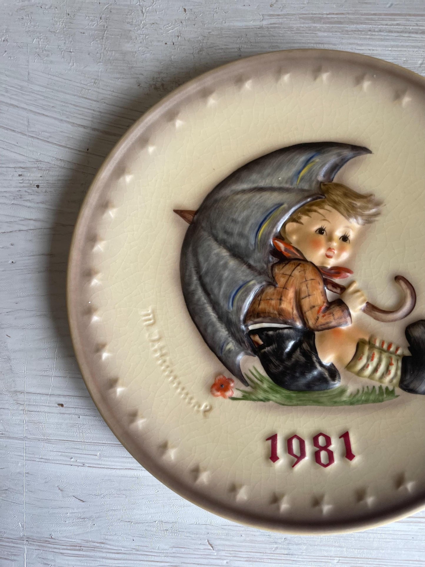 Vintage 1981 Hummel Annual Collector Plate - “Umbrella Boy” - Hummel Annual Plate - Vintage Hummel