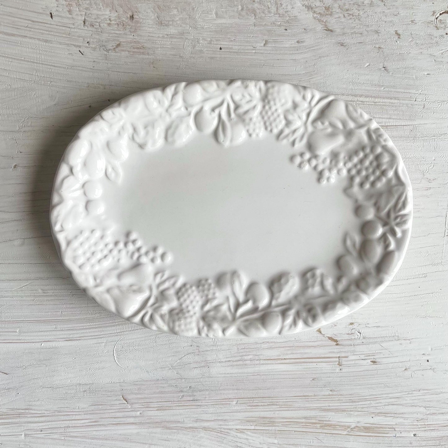 Vintage Grape Pattern Gravy Boat with Plate - WCL China Porcelain