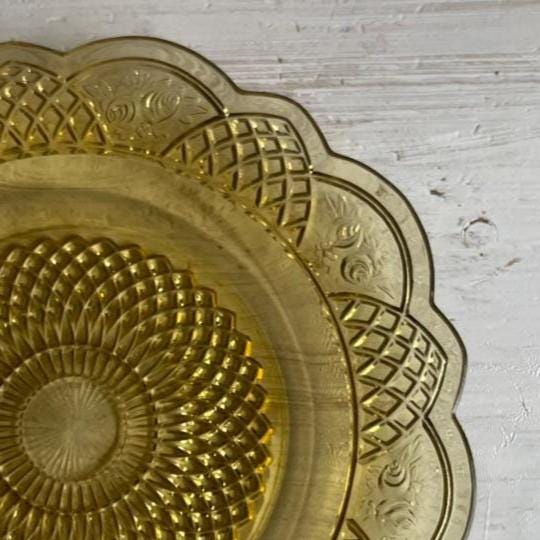Mayfair Open Rose Dinner Plate | 1930s Hocking Glass | Vintage Yellow Depression Glass