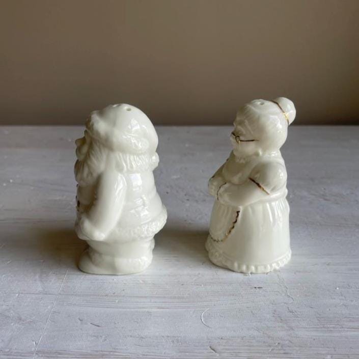 Vintage Santa & Mrs Claus Salt and Pepper Shakers | Formalities Baum Brothers