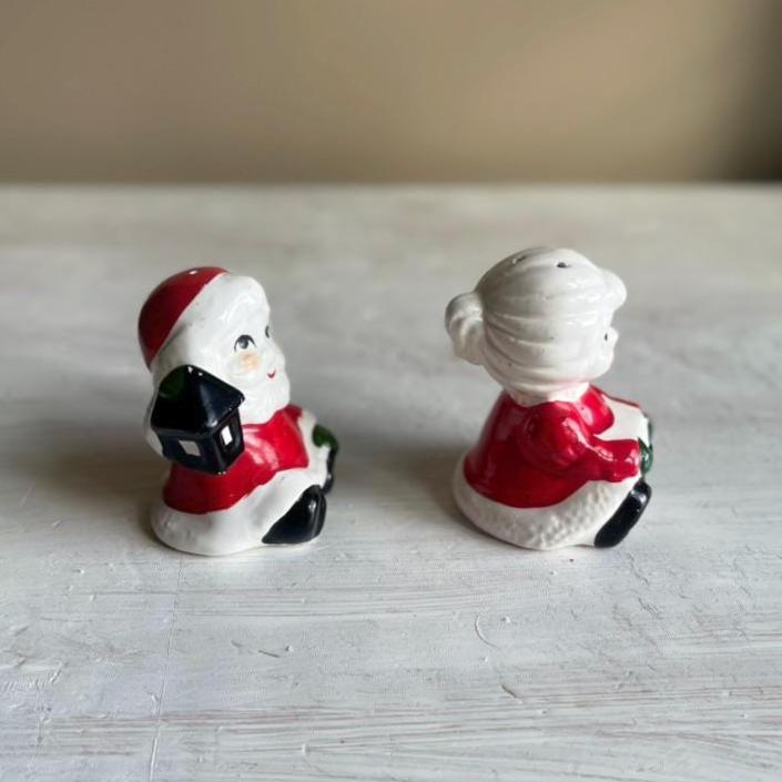 Vintage Santa & Mrs Claus Sitting Salt and Pepper Shakers | Christmas Salt and Pepper Shaker