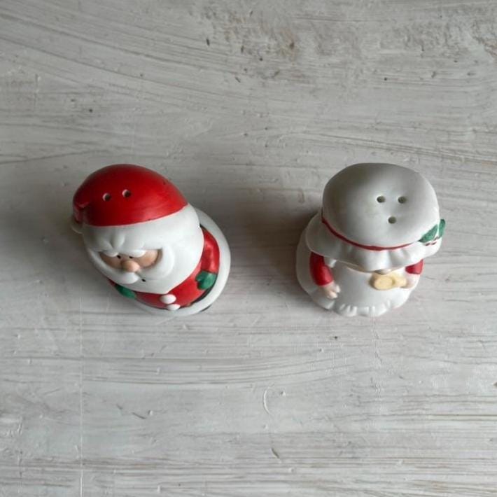 Vintage Santa & Mrs Claus Salt and Pepper Shakers | Christmas Salt and Pepper Shaker | Vintage Christmas | George Holiday Shakers