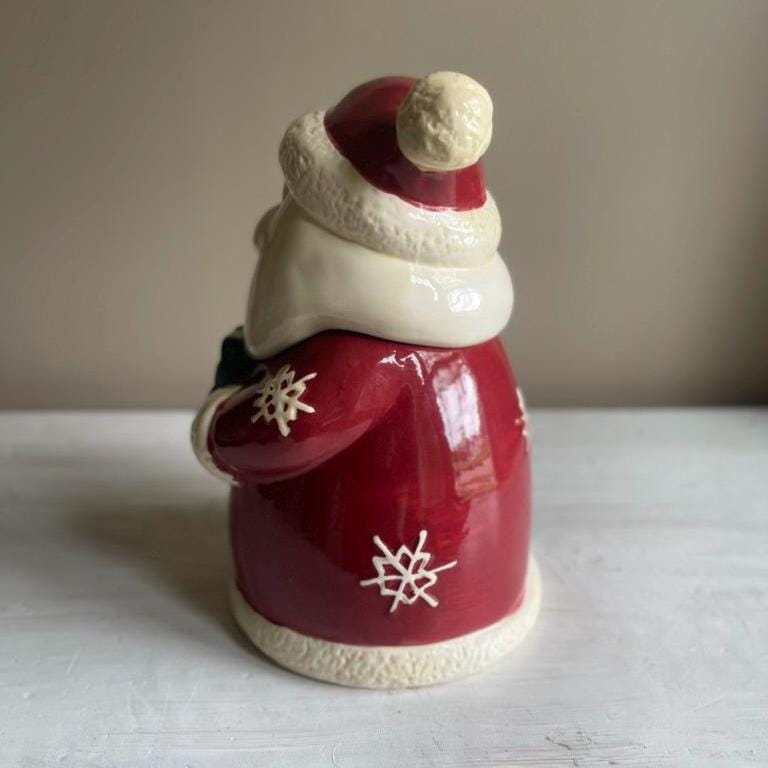 Vintage Santa Claus Cookie Jar: Holiday Kitchen Decor