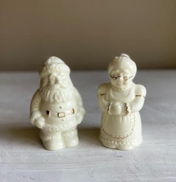 Vintage Santa & Mrs Claus Salt and Pepper Shakers | Formalities Baum Brothers