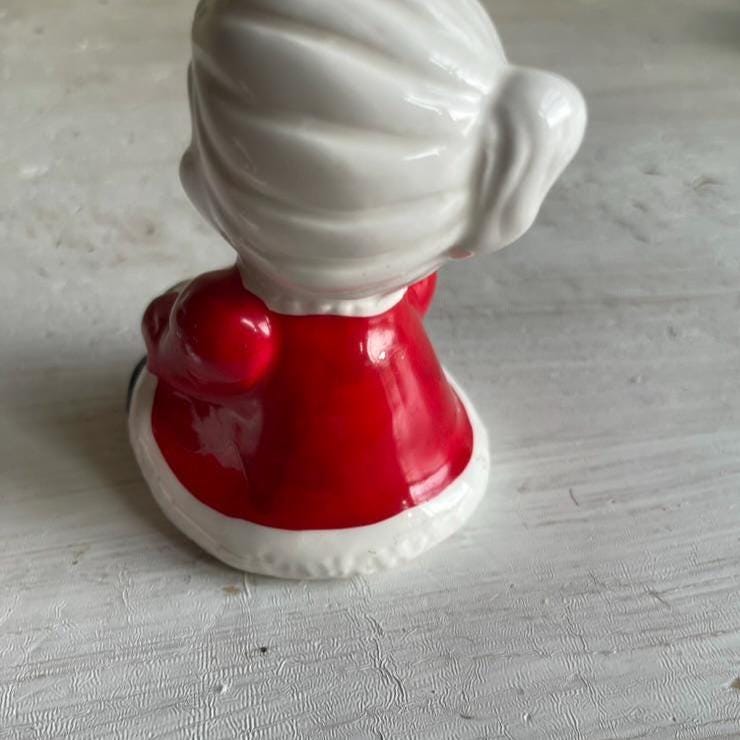 Vintage Santa & Mrs Claus Sitting Salt and Pepper Shakers | Christmas Salt and Pepper Shaker