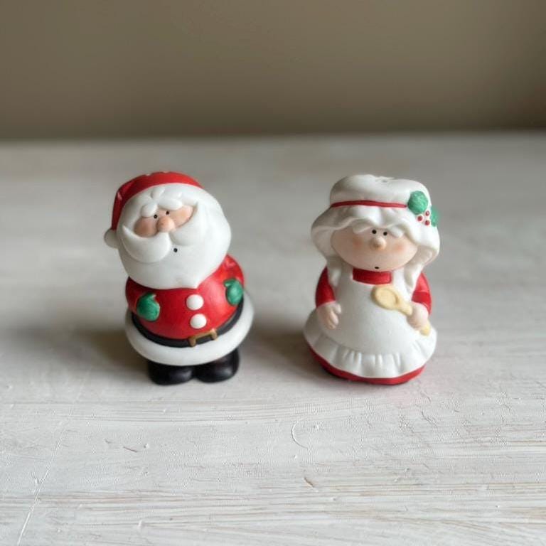 Vintage Santa & Mrs Claus Salt and Pepper Shakers | Christmas Salt and Pepper Shaker | Vintage Christmas | George Holiday Shakers
