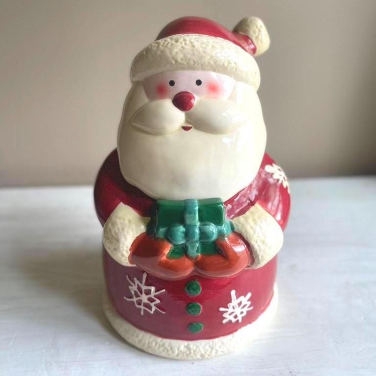 Vintage Santa Claus Cookie Jar: Holiday Kitchen Decor