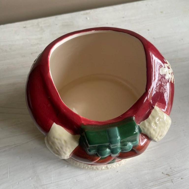Vintage Santa Claus Cookie Jar: Holiday Kitchen Decor