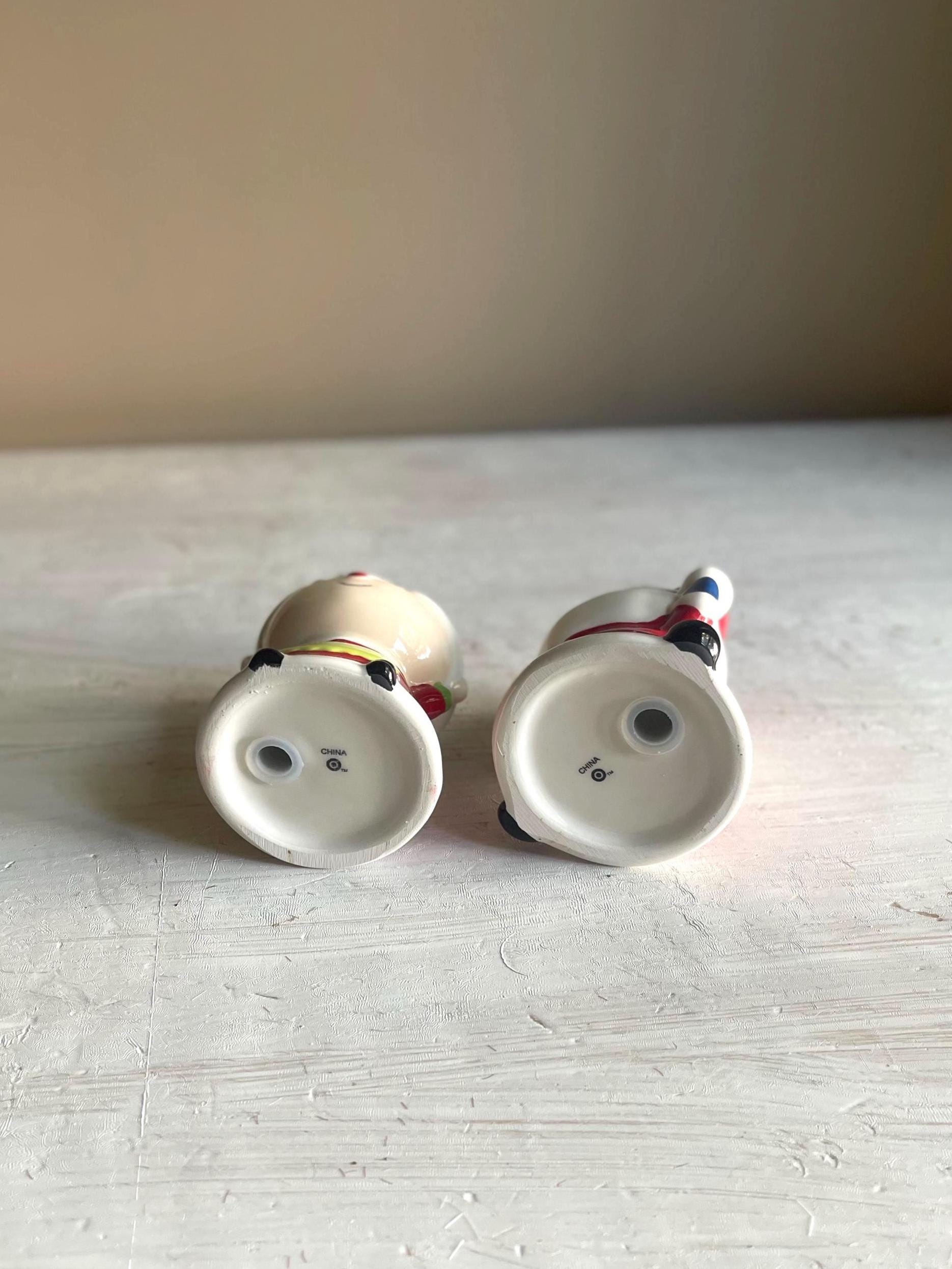 Vintage Santa & Mrs. Claus Salt and Pepper Shakers: Christmas Kitchen Decor