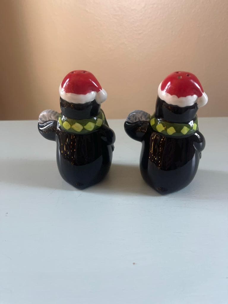 Vintage Christmas Penguin Salt and Pepper Shakers | Holiday Shaker Set | Vintage Christmas Decor | Penguin Collectible | Salt & Pepper