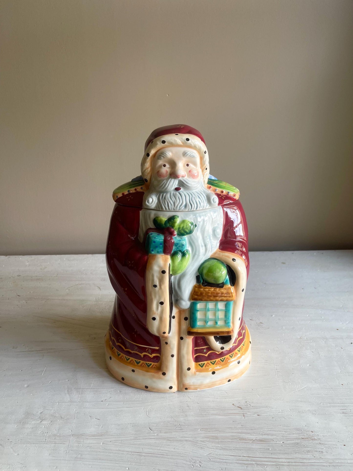 Vintage Santa Claus Cookie Jar: Christmas Kitchen Decor