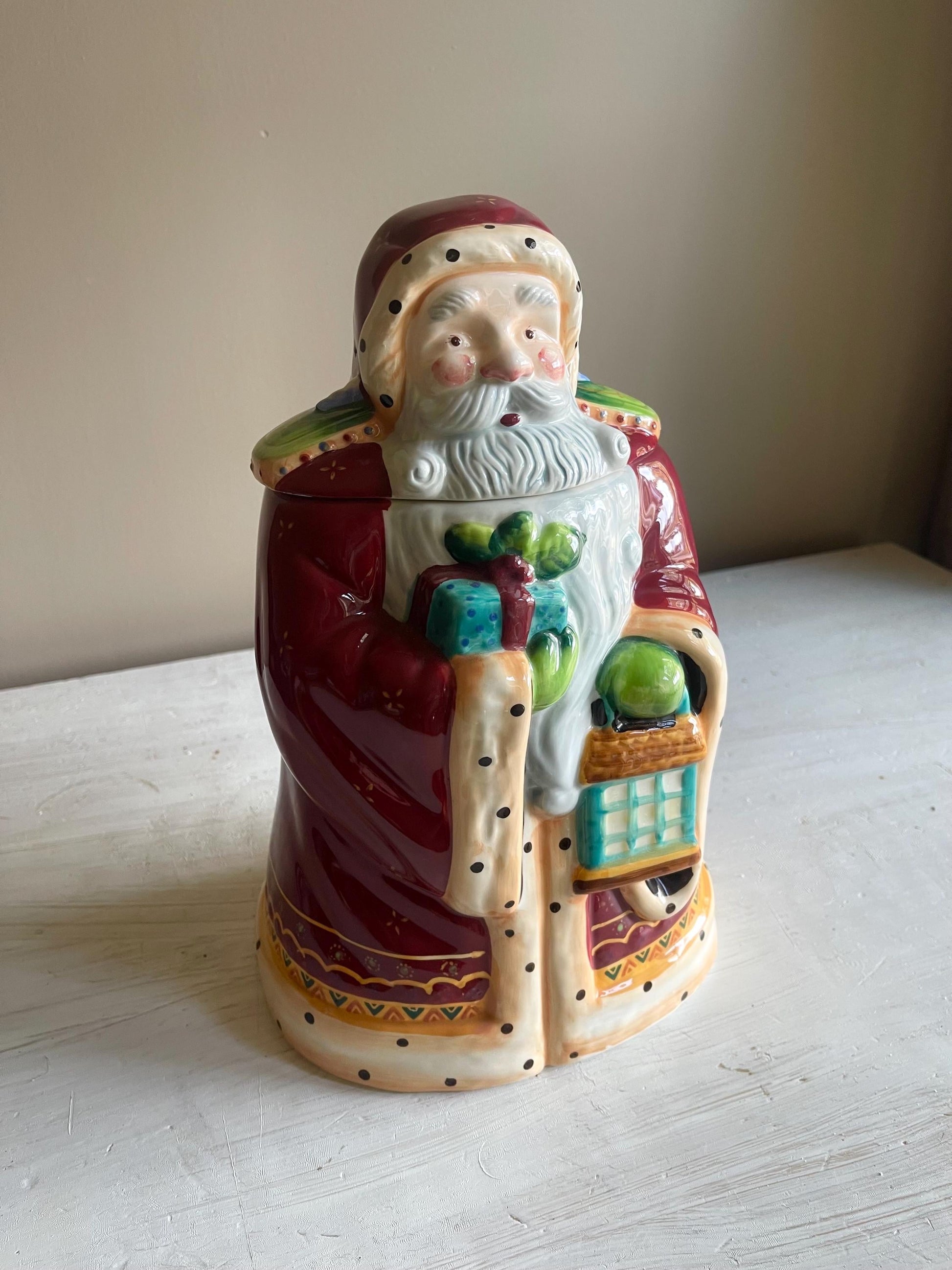 Vintage Santa Claus Cookie Jar: Christmas Kitchen Decor