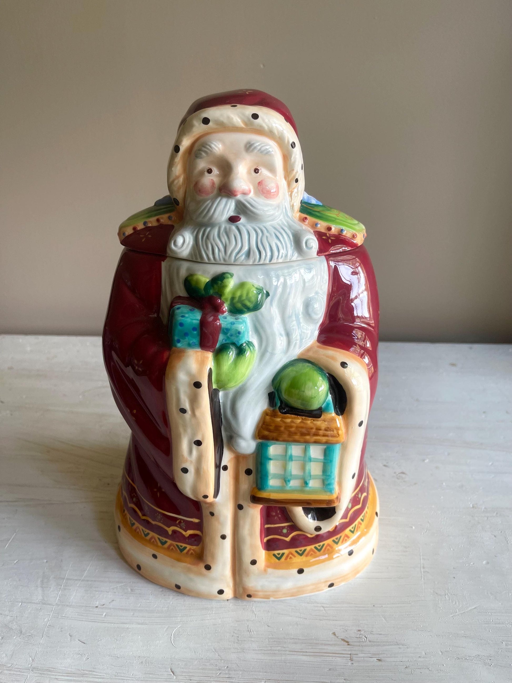 Vintage Santa Claus Cookie Jar: Christmas Kitchen Decor