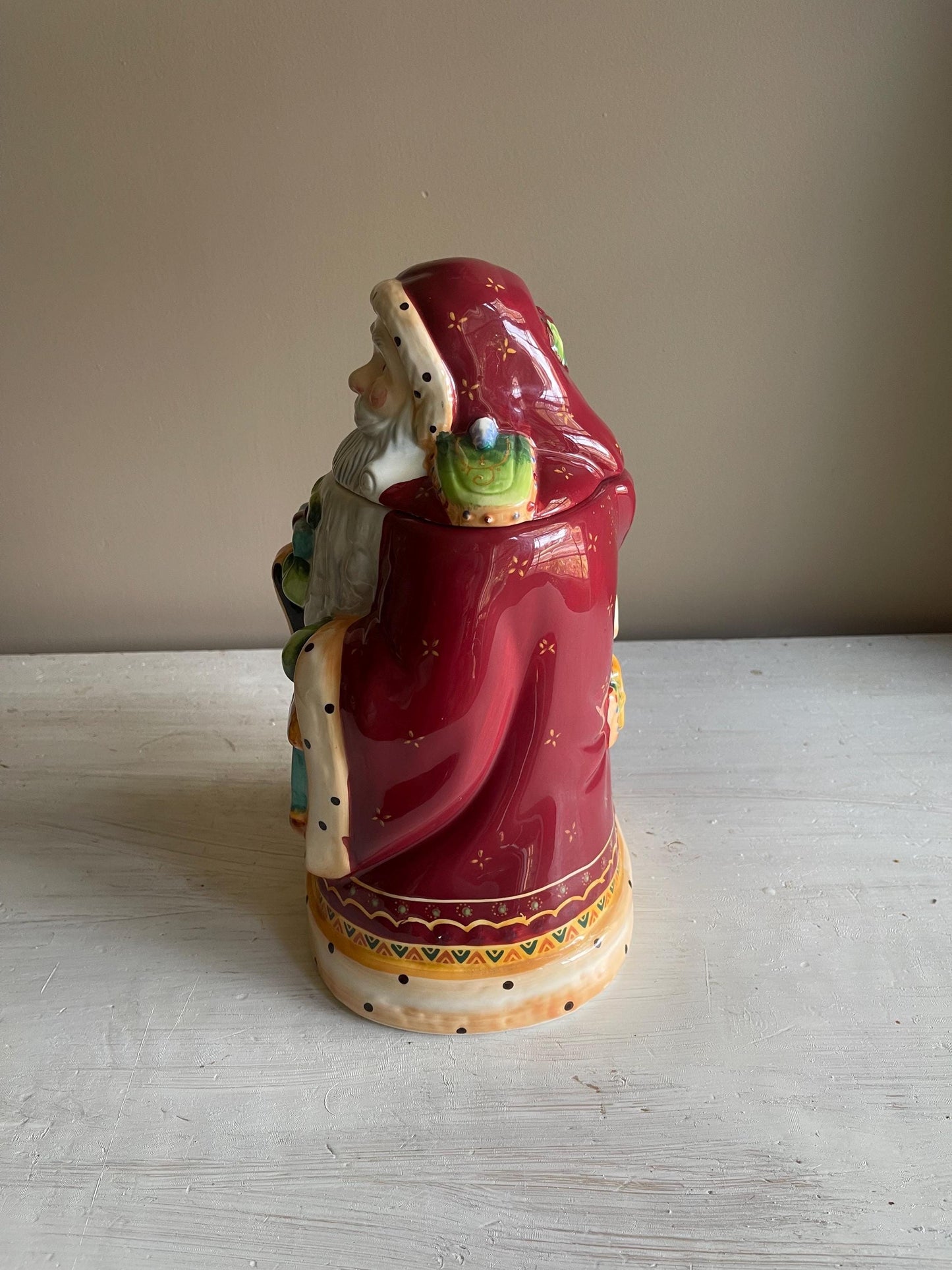Vintage Santa Claus Cookie Jar: Christmas Kitchen Decor