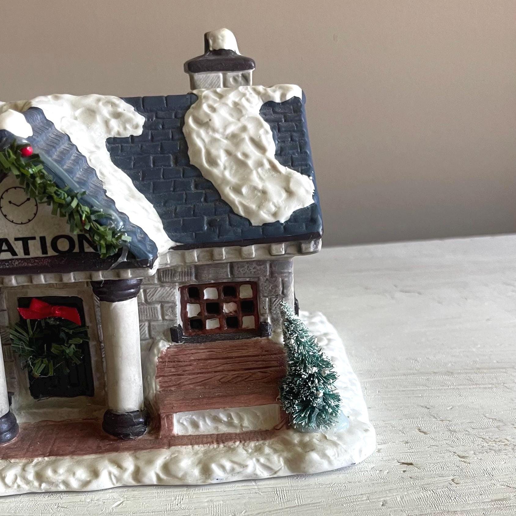 Christmas Valley House - Hollyshire Place Train Station 1992