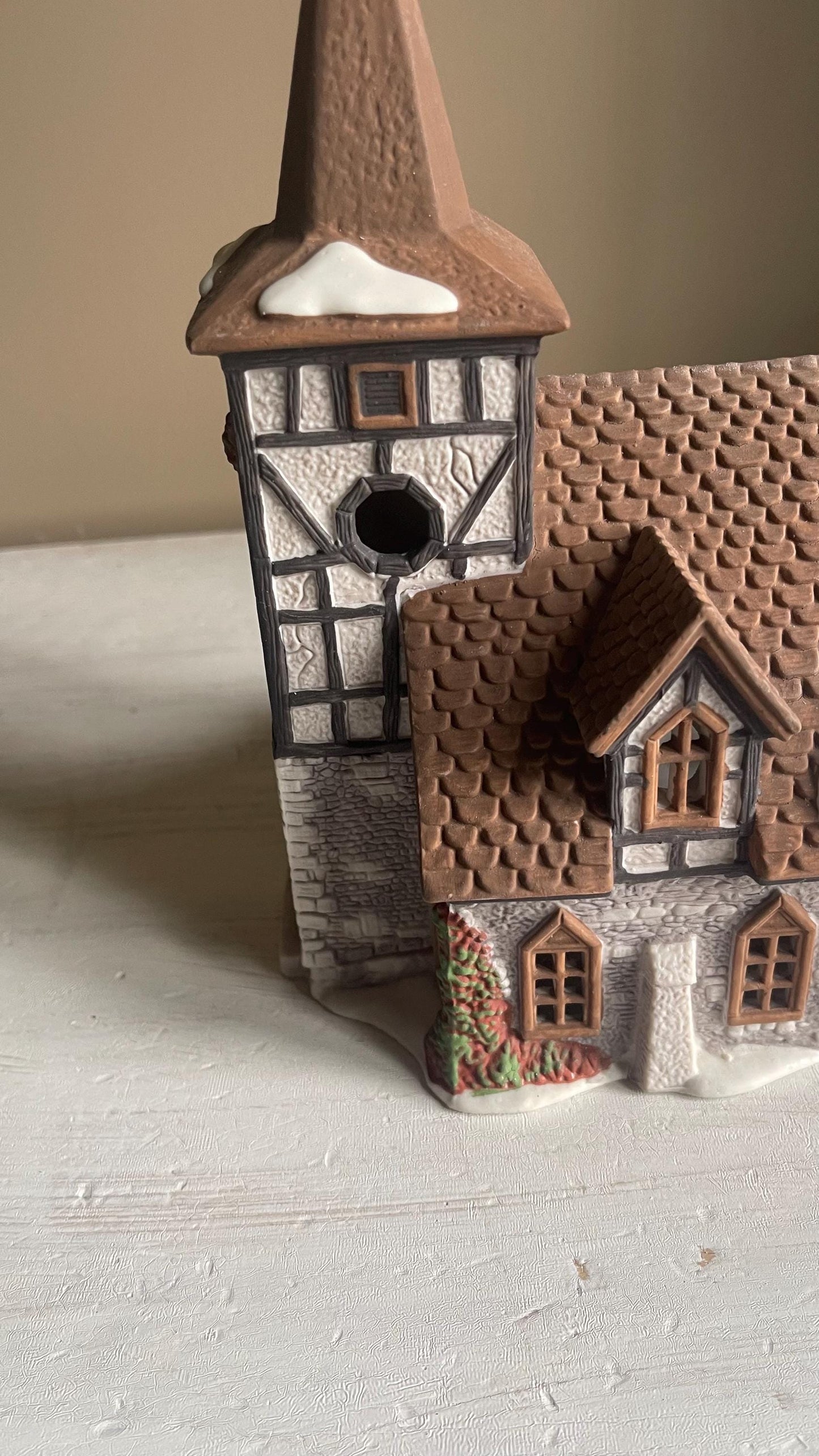 Department 56 Old Michael Church Dickens Village 1992 - Christmas Village