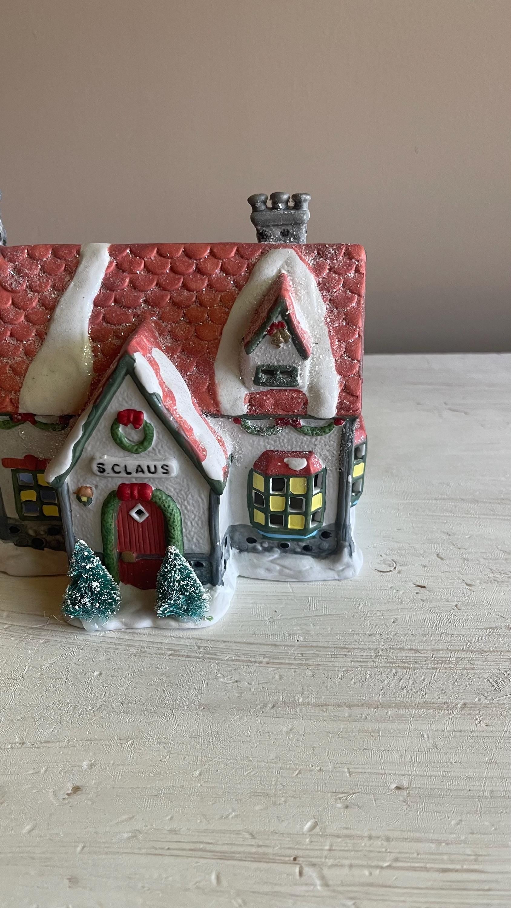 Vintage 1993 Kringle Town Santa's House | Lighted Christmas Village