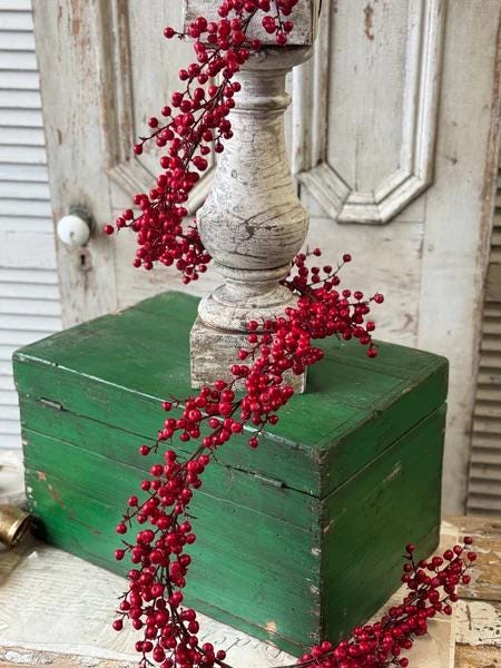 FauxRed Berry Garland - 6 Foot Christmas Garland