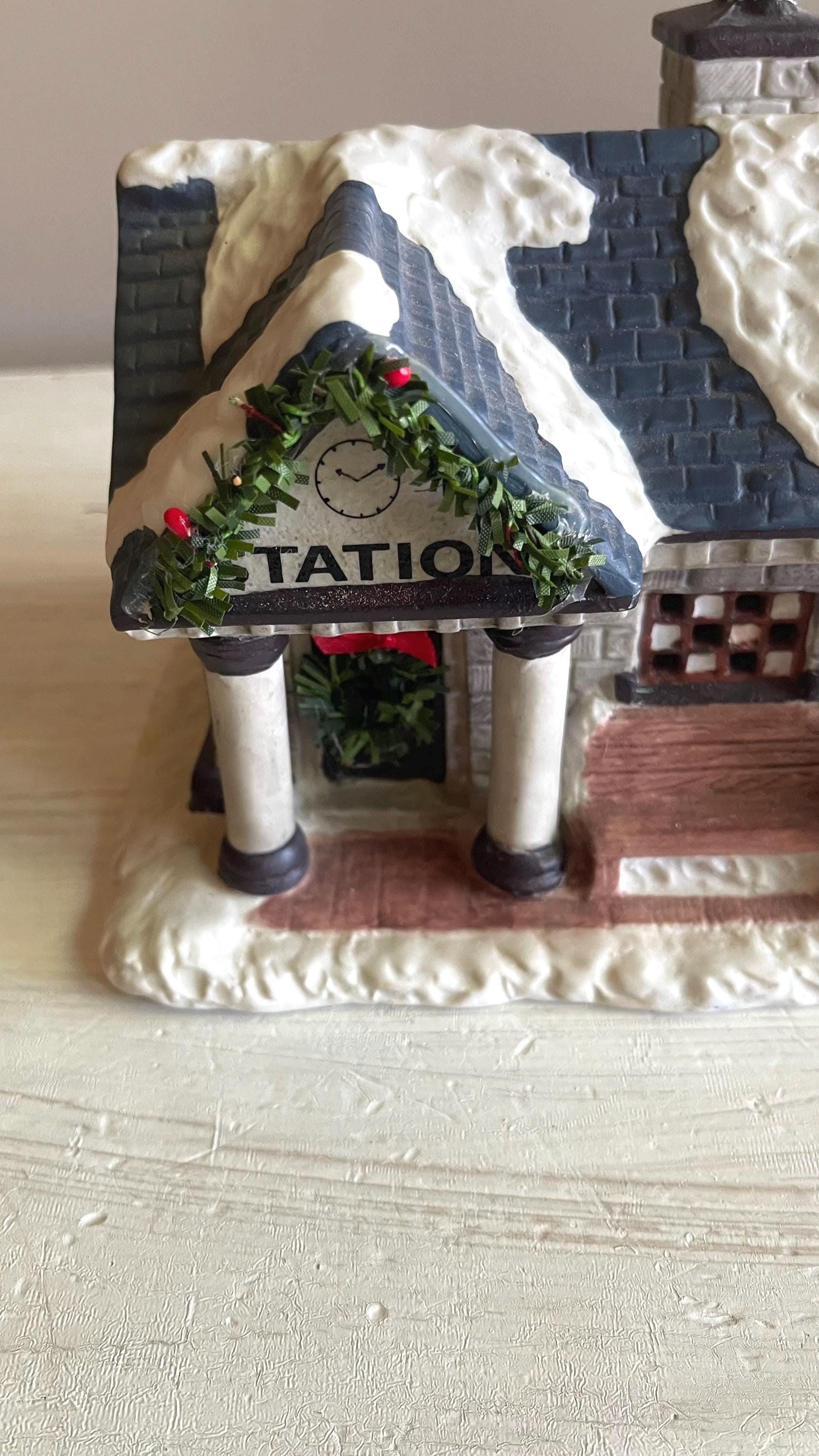 Christmas Valley House - Hollyshire Place Train Station 1992