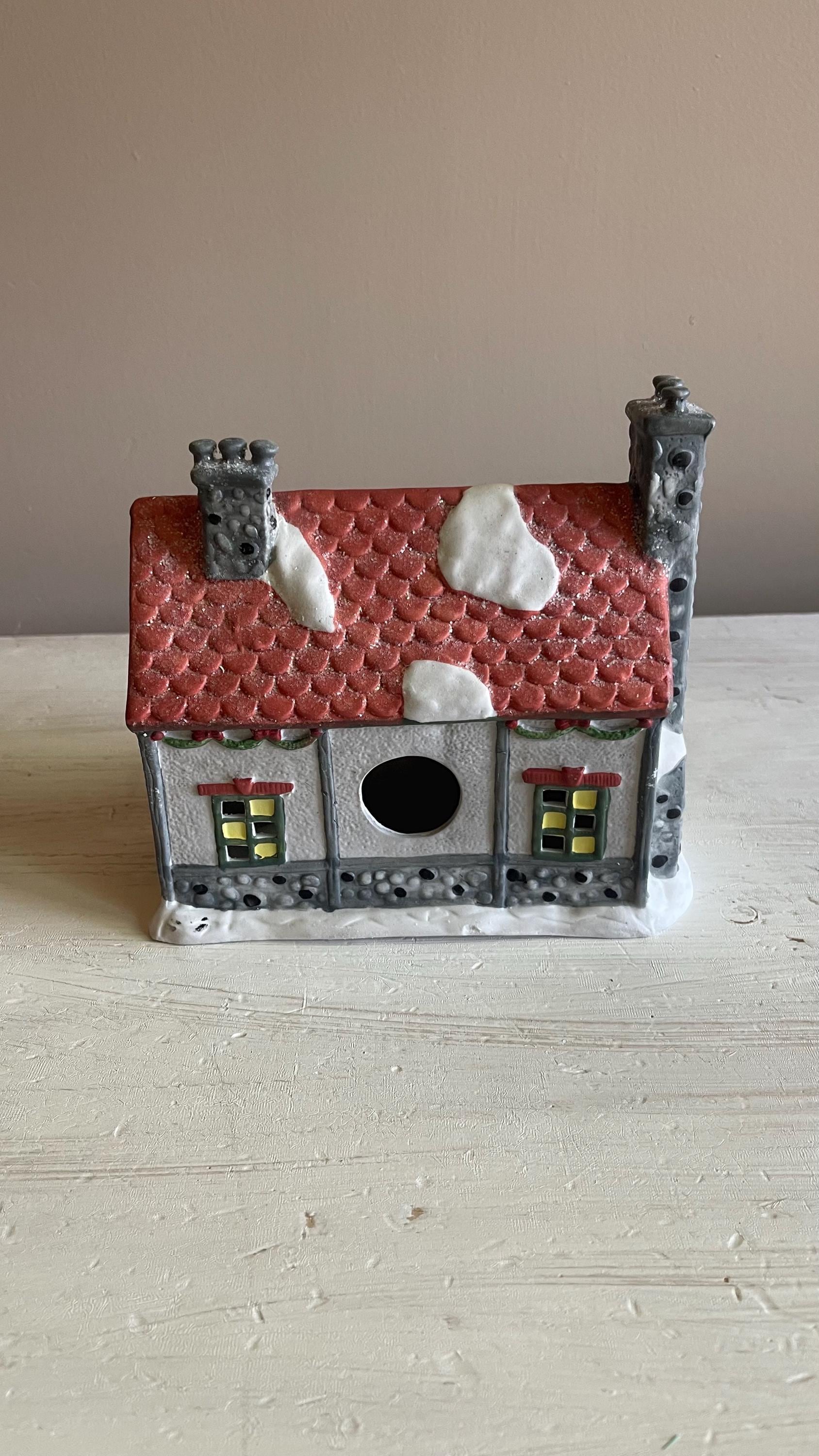 Vintage 1993 Kringle Town Santa's House | Lighted Christmas Village