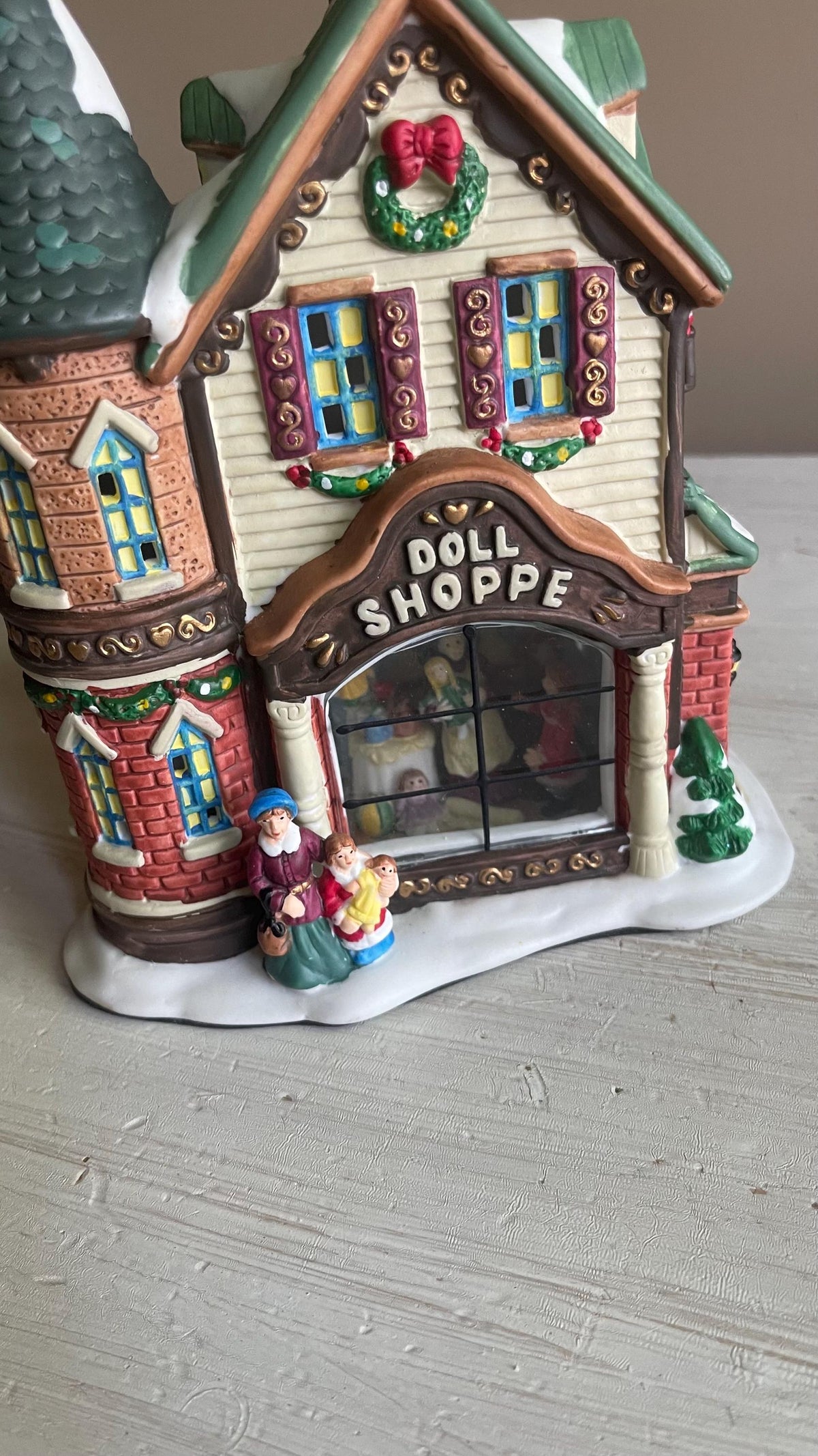 Christmas Streets Collection Doll Shoppe - Lighted Christmas Village