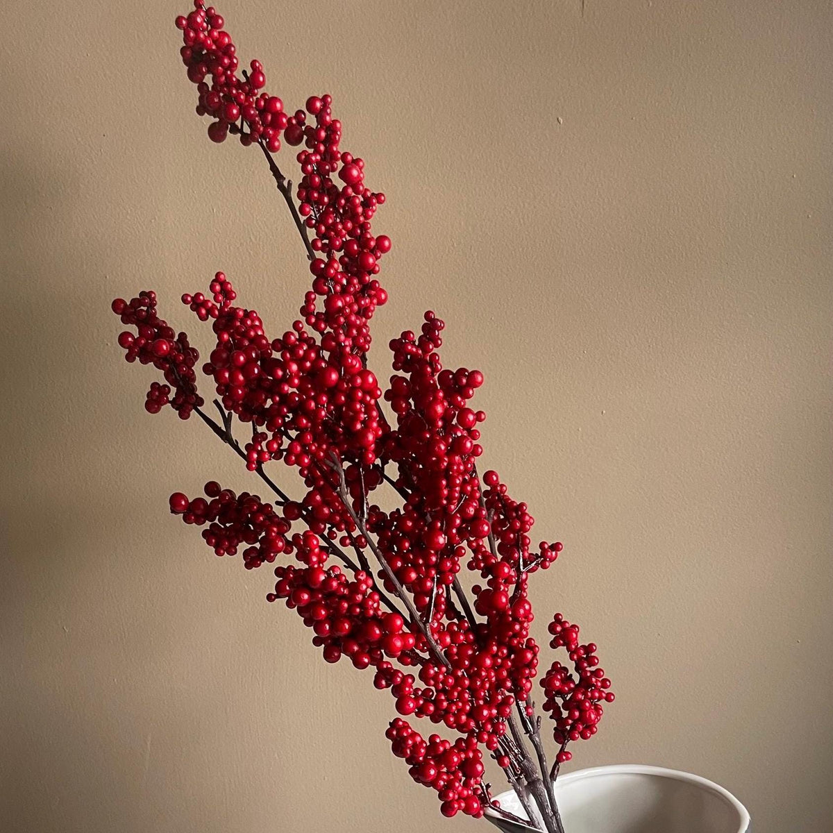 Red Berry Spray - 35 Inch