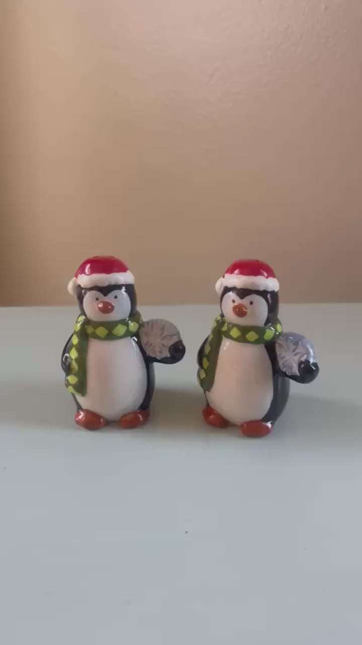 Vintage Christmas Penguin Salt & Pepper Shakers: Holiday Table Decor