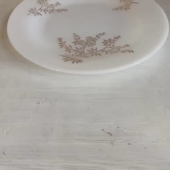 Federal Glass Golden Glory Leaf Dinner Plate | Vintage Plates | Golden Glory Leaf Pattern Plates | Vintage Federal Glass | Milk Glass Plates