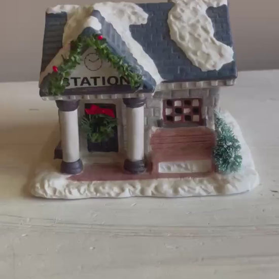 Christmas Valley House - Hollyshire Place Train Station 1992