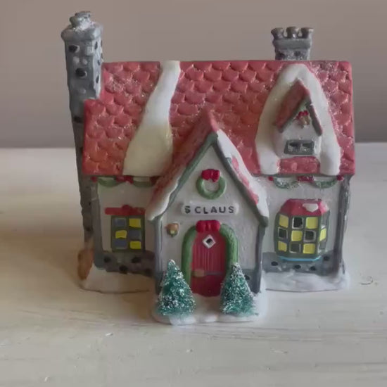 Vintage 1993 Kringle Town Santa's House | Lighted Christmas Village